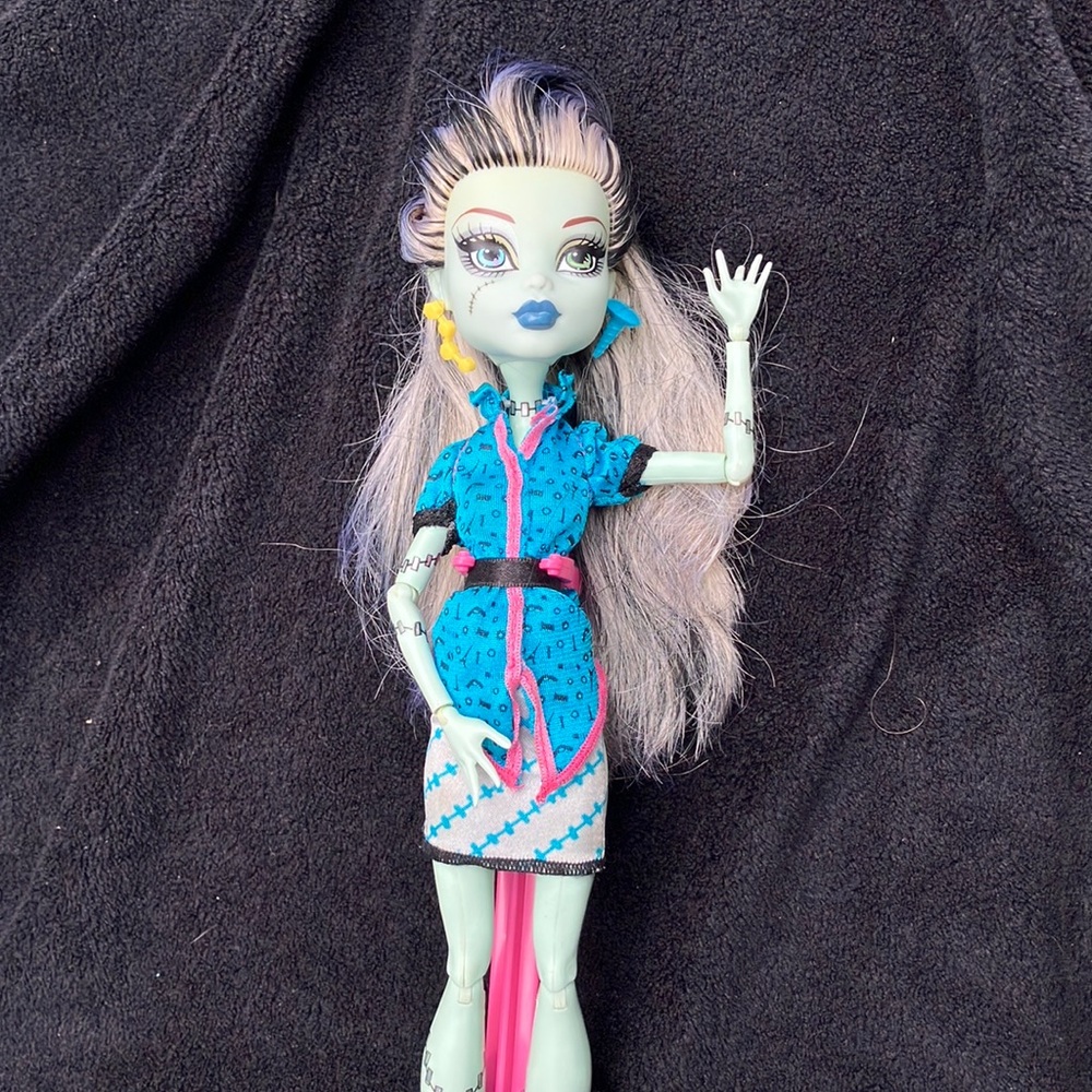 Vintage Monster High doll, Frankie Stein Doll, OG1 Scaris city of frights